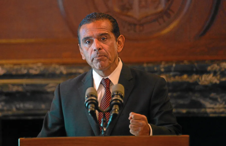 Mayor Antonio Villaraigosa